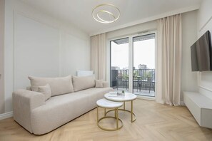 TV - Żupnicza 16 | Exquisite Apartment | Warsaw (Warszawa)