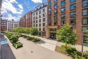 Exterior - Sierakowskiego 4 | Contemporary Apartment | WiFi (Warszawa)