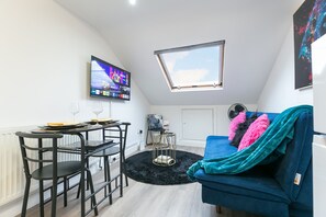 Smart TV - Cosy 1-bedroom apartment in beautiful location in London with WiFi and Netflix (London)
