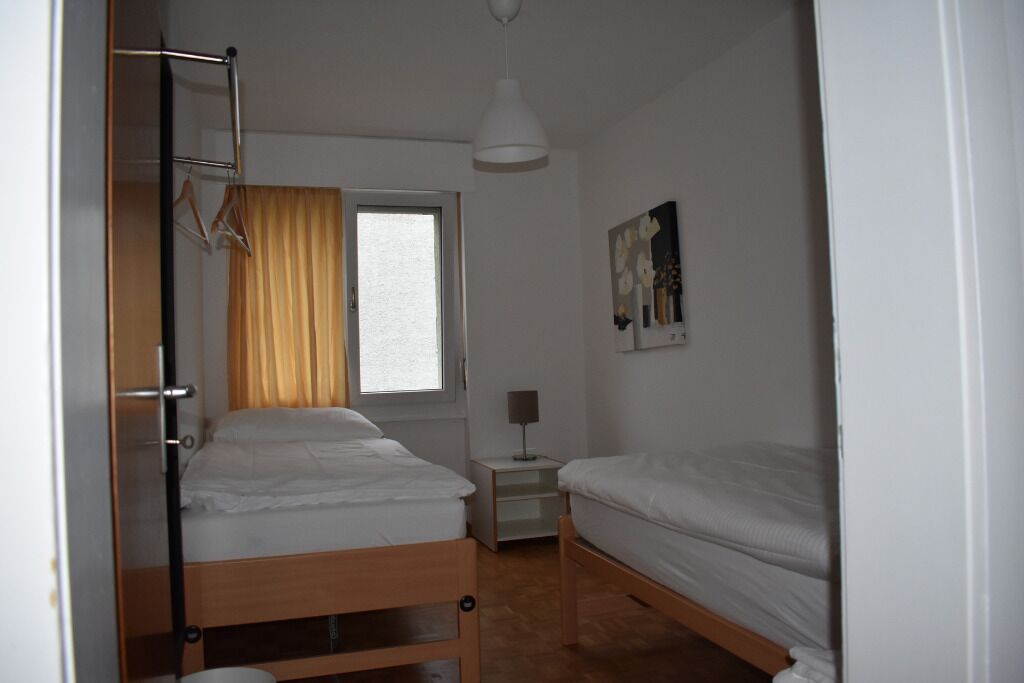 3 quartos, ferros/tábuas de passar roupa, Wi-Fi, roupa de cama