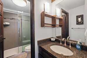 Shower, hair dryer, towels - 3 BR Mountain Villa | Community Pool | 3 BR | Steps to Boyne Mountain Resort (Boyne Falls)