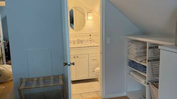 1 chambre, coffres-forts dans les chambres, fer et planche Ă repasser