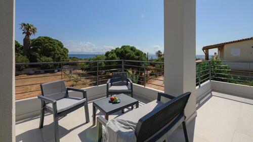 Komos Villas by Airstay