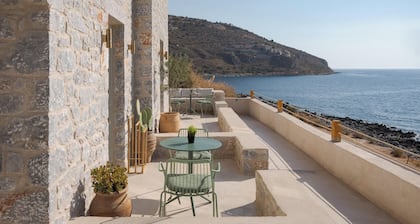 Yerma Suites Limeni