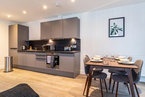 Exterior - Sevenstays Ashford - 2BR Luxury Apartments (Ashford)
