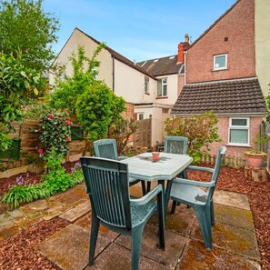 Hus | 4 sovrum, skrivbord och internet