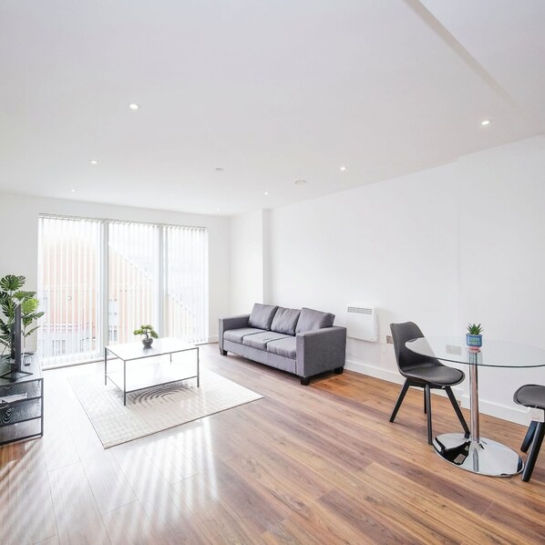 อพาร์ทเมนท์ | 1 ห้องนอน, เตารีด/โต๊ะรีดผ้า, อินเทอร์เน็ตความเร็วสูง