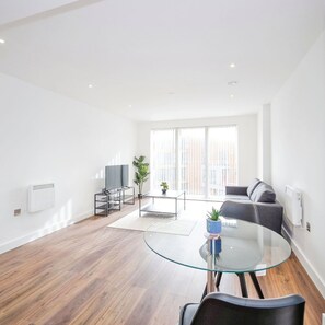 อพาร์ทเมนท์ | 1 ห้องนอน, เตา�รีด/โต๊ะรีดผ้า, อินเทอร์เน็ตความเร็วสูง