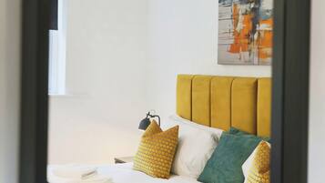 House | 7 bilik tidur, meja, Internet