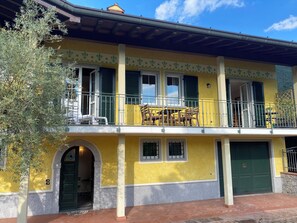 Exterior - Casa Elena, bis 4 Personen, Großer Sonniger Balkon, ca. 300m zum See/ Strand (Crone)