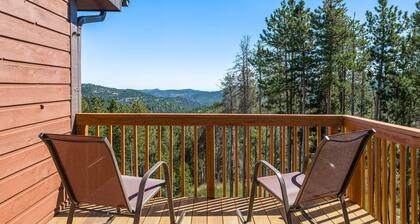 Mountain View Apartment Near Downtown & Trails