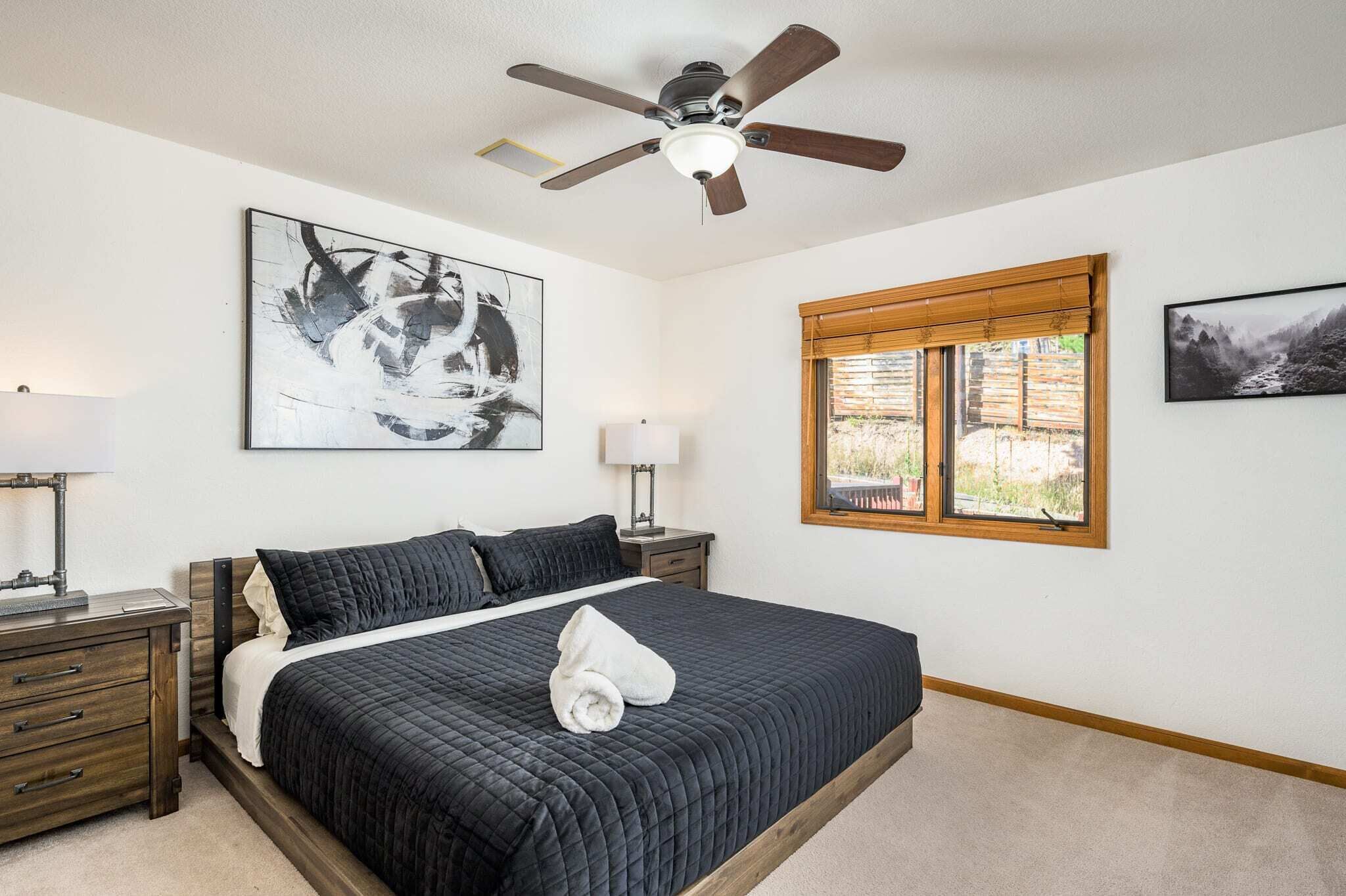 3 bedrooms, desk, iron/ironing board, WiFi