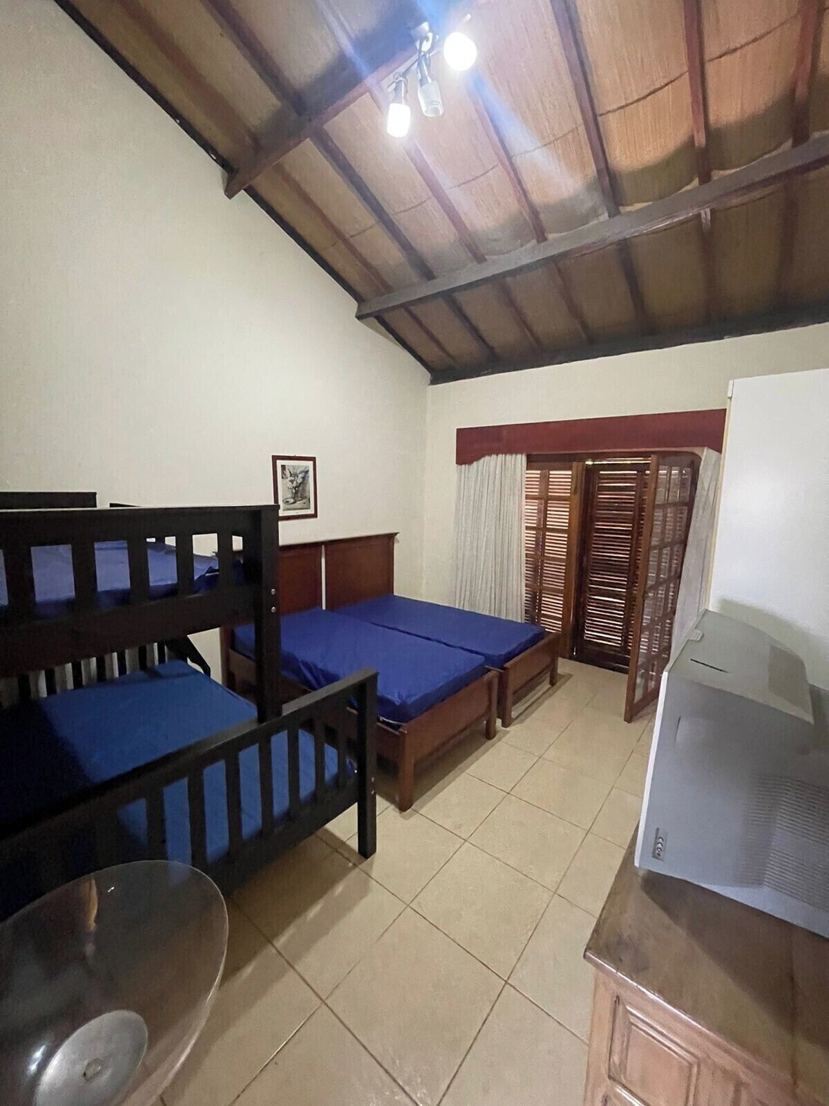 4 makuuhuonetta, Wi-Fi