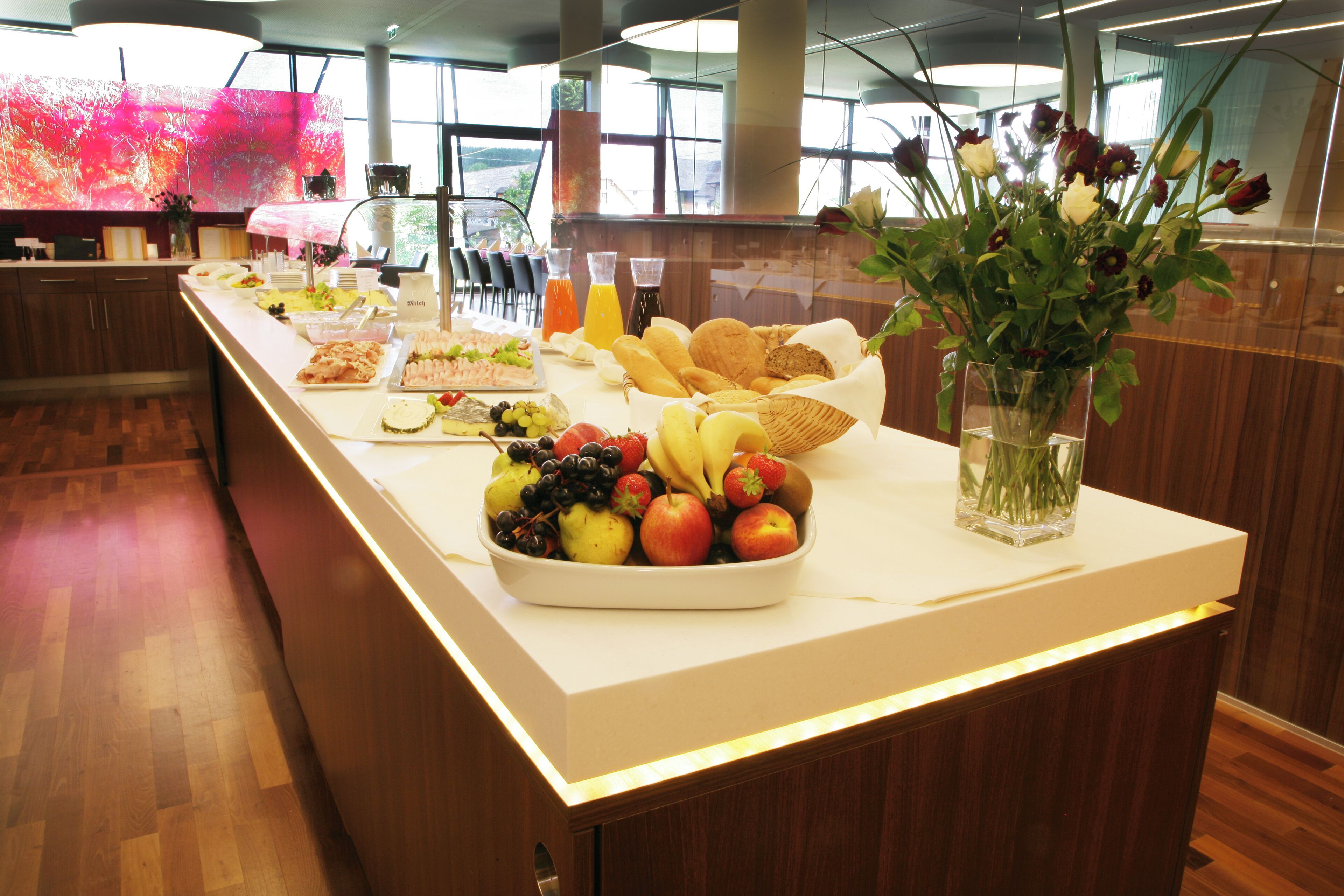 包每日自助早餐