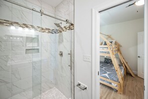 Shower, hair dryer, towels - Papa’s Beach House | 11BR/11.5BA Gulf Shores | Private Pool Coastal Escape (Gulf Shores)