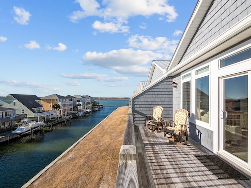Fiddler on the Reef #168 - Soundfront, Pool, Dock, Boat Ramp, Dog Friendly!