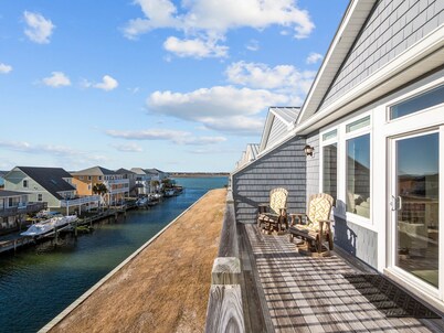 Fiddler on the Reef #168 - Soundfront, Pool, Dock, Boat Ramp, Dog Friendly!
