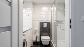 Appartement, balcon | Salle de bain