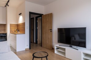 Superior Apartment, Balcony | Private kitchenette | Fridge, stovetop, coffee/tea maker, electric kettle - RentPlanet - Apartamenty Miedziana (Wroclaw)
