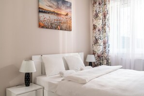 1 bedroom, iron/ironing board, free WiFi - RentPlanet - Apartamenty Miedziana (Wroclaw)