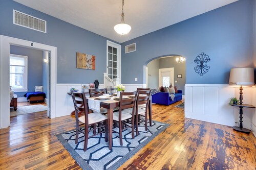 Charming Jacksonville Home ~ 2 Mi to Downtown!