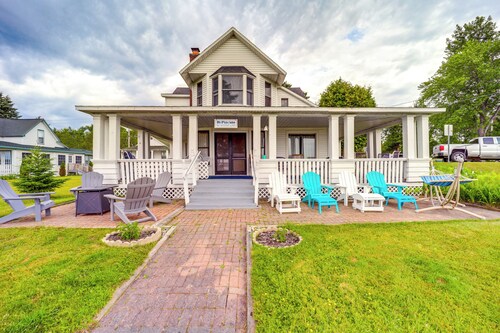 Waterfront Alanson Cottage w/ Dock & Lake Access!