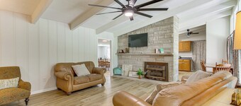 Expansive Florence Home ~ 6 Mi to Downtown!