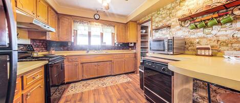 單棟房屋 (4 Bedrooms) | 內部