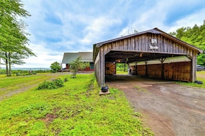 House (2 Bedrooms) | Interior - Secluded Oxford Cabin on 75 Acres: Sunset Views! (Oxford)