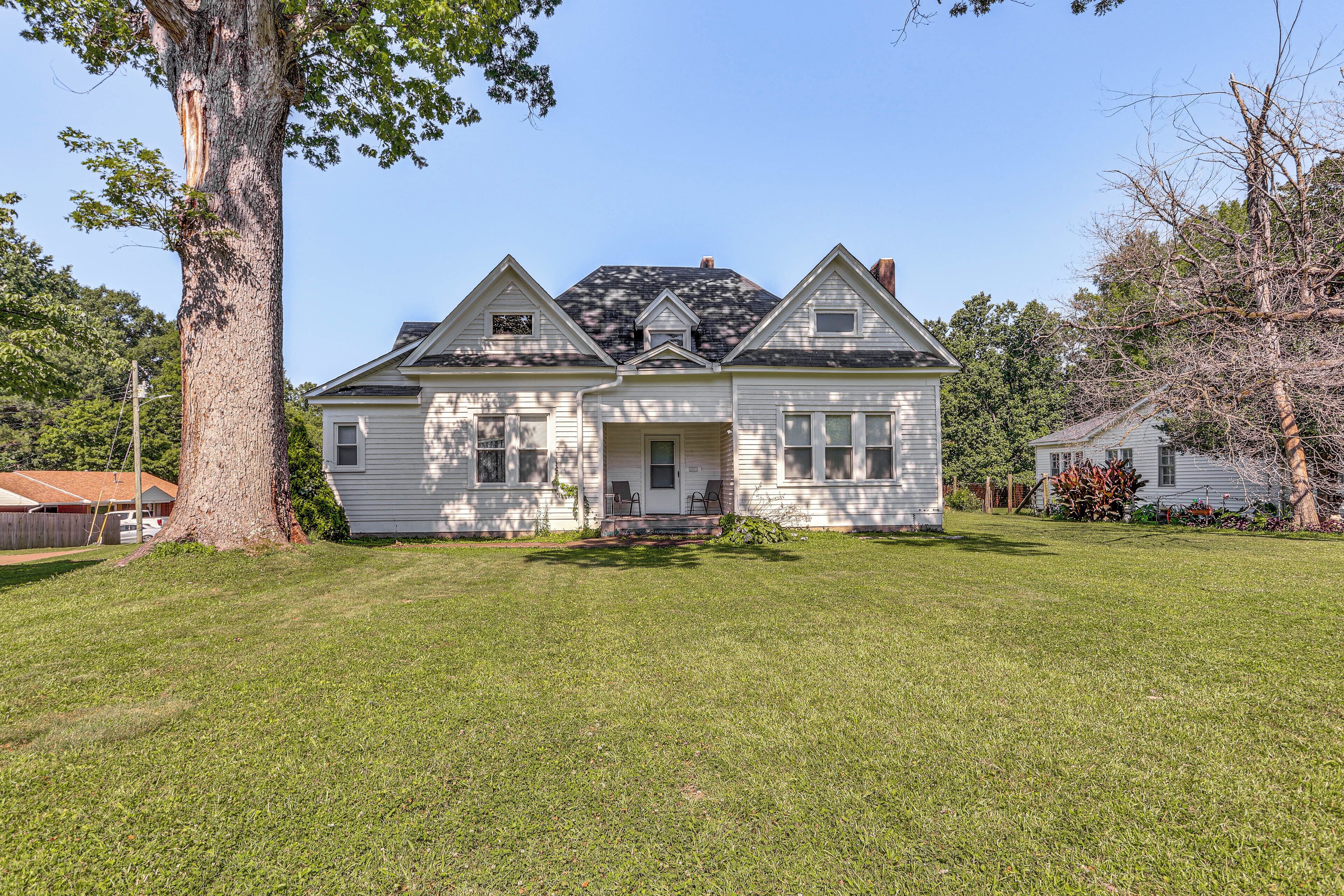 House (3 Bedrooms) | Front of property