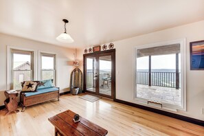 House (1 Bedroom) | Interior
