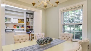 Maison (5 Bedrooms) | Intérieur