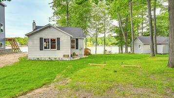 Cottage (2 Bedrooms) | Interior