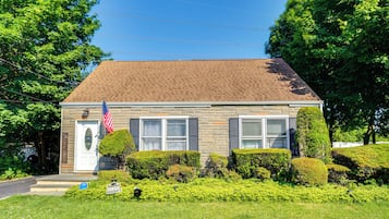 Apartment (1 Bedroom) | Front of property