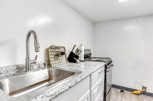 Apartment (1 Bedroom) | Interior