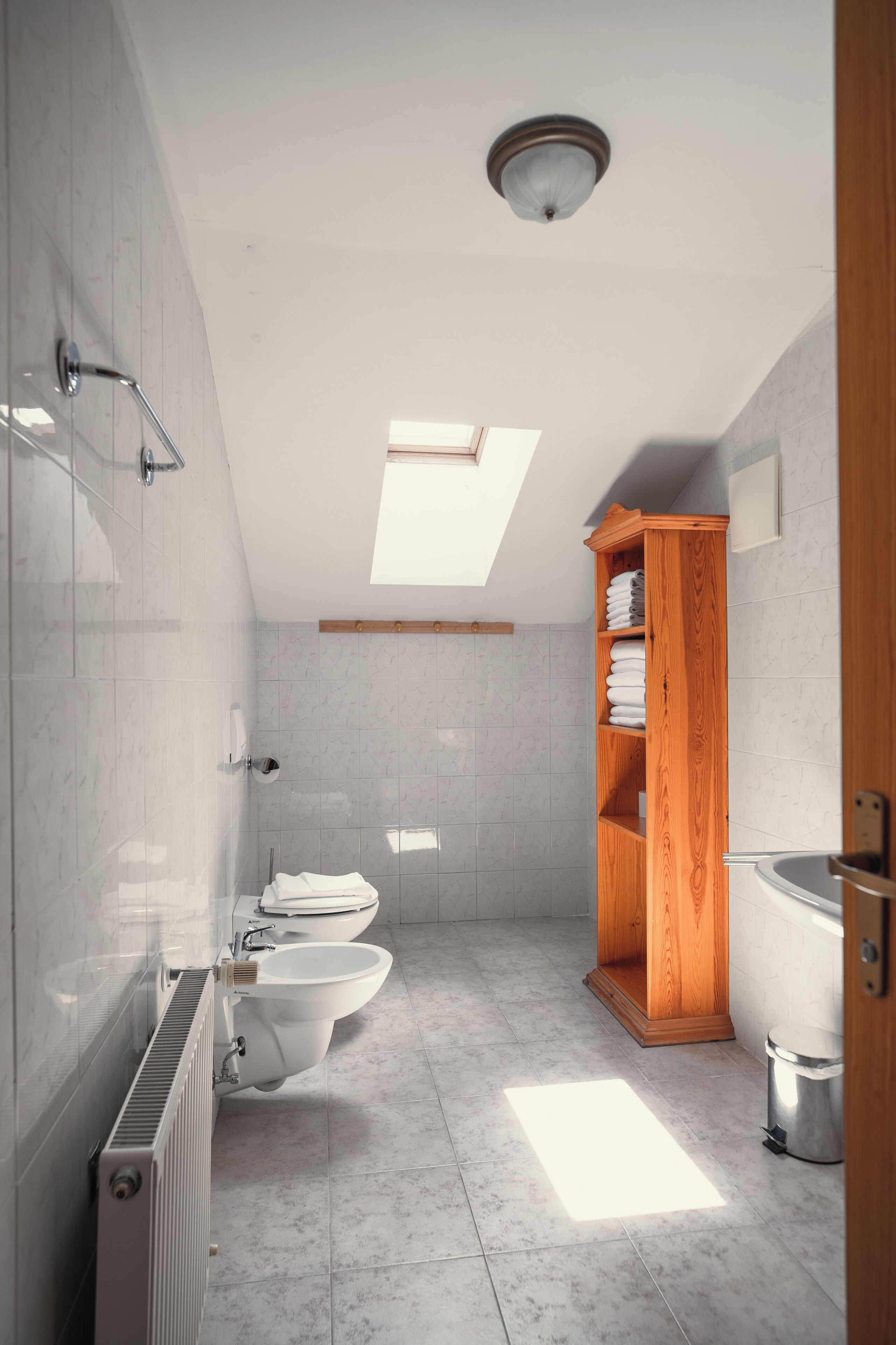 Apartment, Balcony | Bathroom | Shower, towels, soap, shampoo