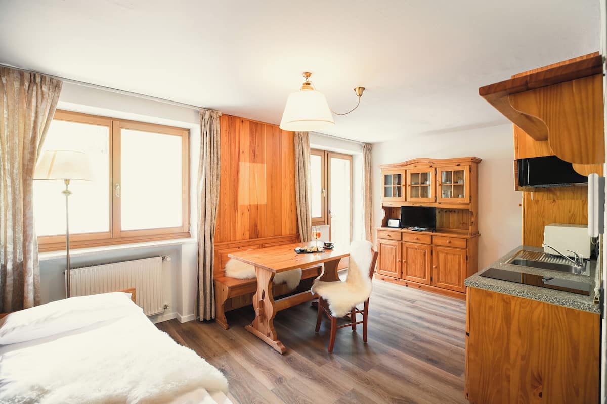 Comfort Condo, Balcony