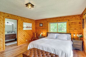 Interior - Dubois Riverfront Lodge w/ On-site Fishing & Views (Dubois)