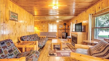 Casa (2 Bedrooms) | Interior