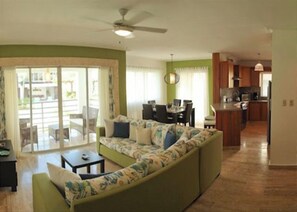 Smart TV - Corte Sea C101LO_200Mbps_Pool_Gym_Walk to Beach! (Bavaro-Punta Cana)