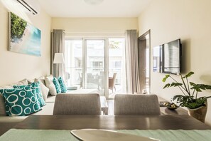 Smart TV - Paseo Del Mar B3ALO_200Mbps_Pool_Walk to Beach & Dining! (Bavaro-Punta Cana)