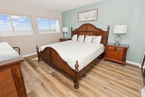 1 dormitorio, tabla de planchar con plancha, wifi gratis y ropa de cama