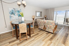 Dining - Gulf Front Condo w/Beach Service, Pool, Gym, & Tennis (Miramar Beach)