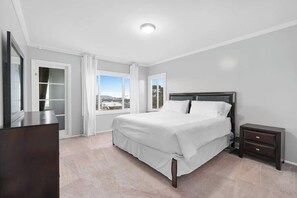 2 slaapkamers, een strijkplank/strijkijzer, wifi, beddengoed