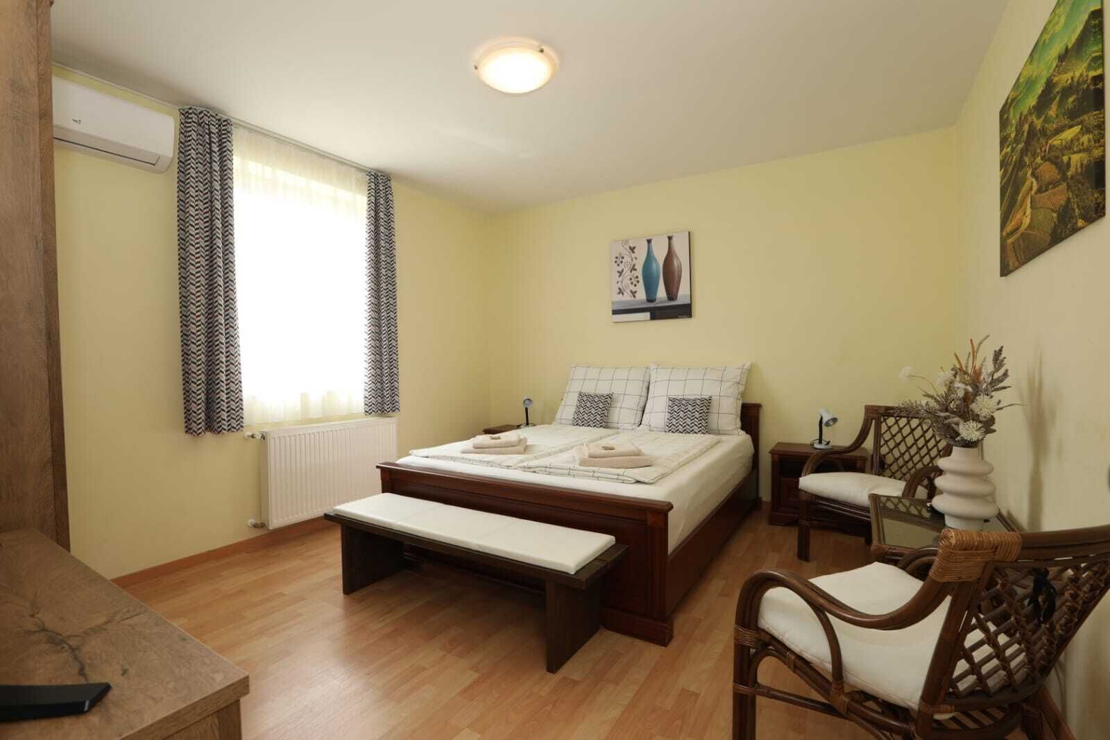 1 makuuhuone, silitysrauta/-lauta, vauvan matkasänky, ilmainen Wi-Fi