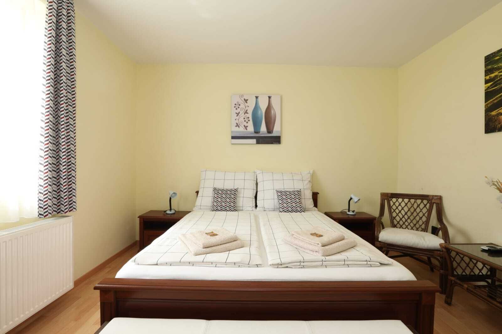 1 bedroom, iron/ironing board, travel crib, free WiFi