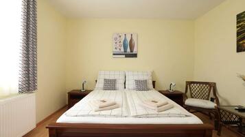 1 bedroom, iron/ironing board, travel crib, free WiFi
