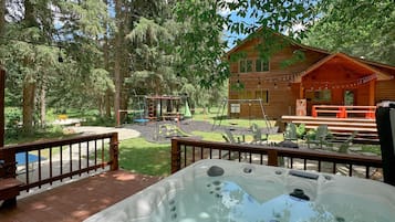 Tina de hidromasaje al aire libre