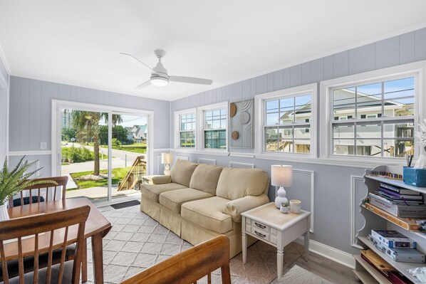 スマートテレビ、書斎 / ワークスペース