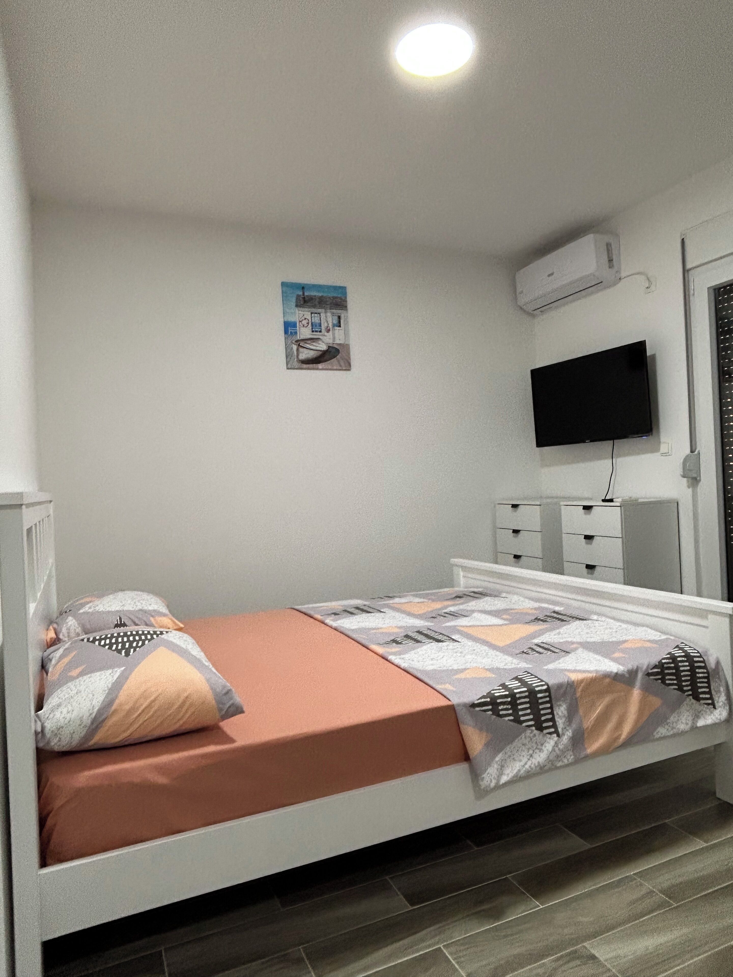 1 dormitori, wifi i roba de llit 